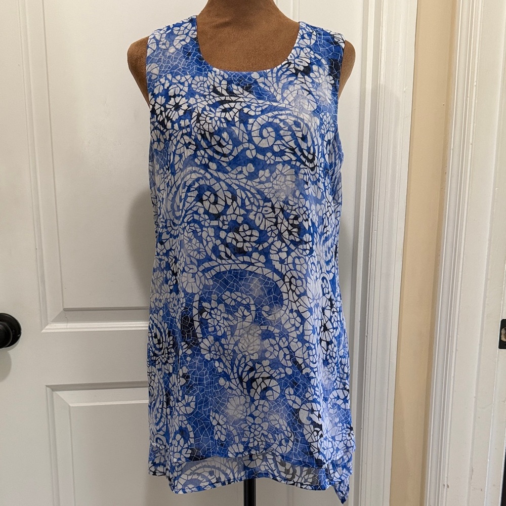 NWT Fever Blue & White Lace-Print Sleeveless Tunic